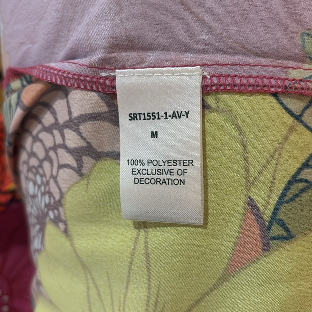 THML Floral Top SZ M NWOT - Picture 5 of 6